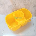 Xô vệ sinh 02 ngăn vắt nước cây lau nhà cổ tròn