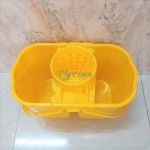 Xô vệ sinh 02 ngăn vắt nước cây lau nhà cổ tròn