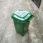 Thùng rác nhựa màu xanh 60L