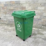 Thùng rác nhựa màu xanh 60L