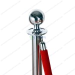 Trụ chắn inox dây nhung đỏ trong nhà hàng khách sạn