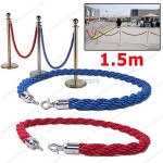 Cột chắn inox  trang trí đầu tròn dây bện trùng màu xanh