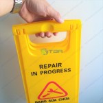 Biển báo đặt sàn chữ A khu vực đang sửa chữa