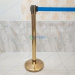 Trụ chắn inox mạ vàng dây căng màu xanh