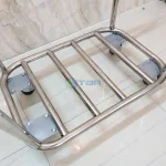 Xe thu gom đồ giặt là trong bệnh viện khách sạn